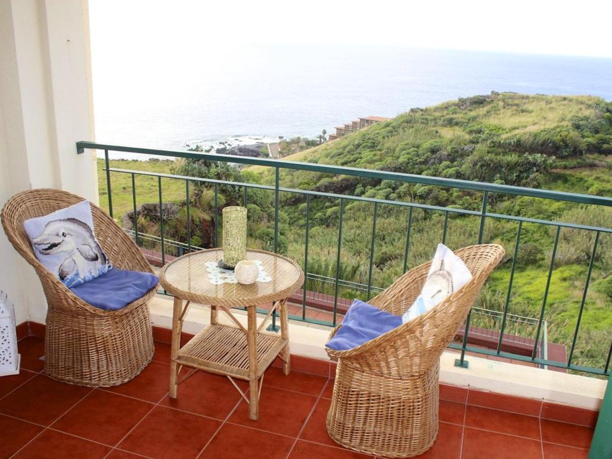 2 Bedrooms Appartement At Canico 200 M Away From The Beach With Sea View Furnished Balcony And Wifi Kültér fotó